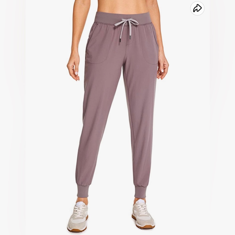 Brand new with tags CRZ YOGA casual joggers in mauve